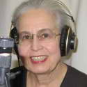Autorin Angela Bauer bei Radio Lora